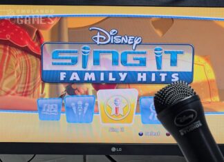 Disney Sing IT Family Hits PS3 com Microfone Karaokê Alladin, Pequena Sereia, Rei Leão e outros