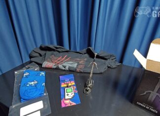Nerd ao Cubo Unboxing – Kit montado na Retrocon (Camisa, Meia, Chaveiro e Colecionável)
